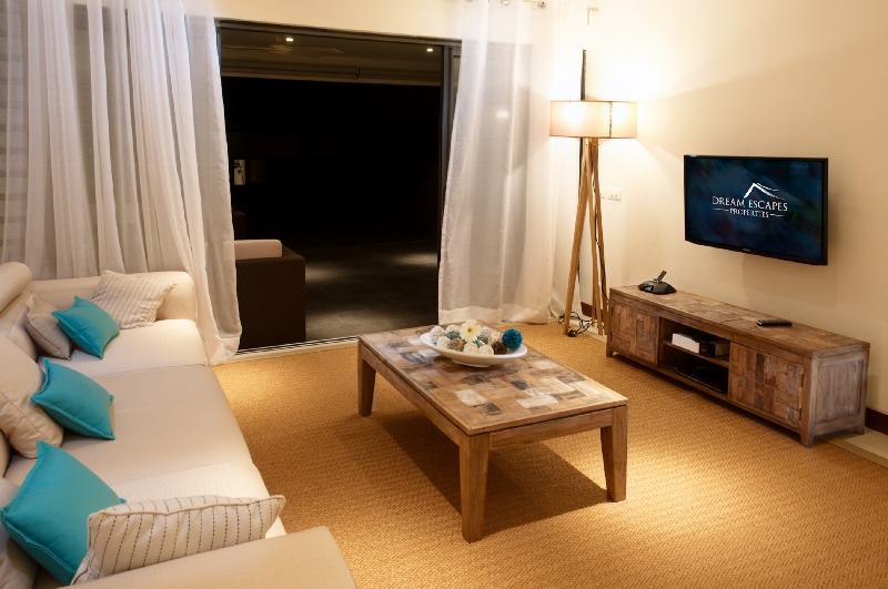 Leora Luxury Accommodation By Dream Escapes Tamarin Bagian luar foto
